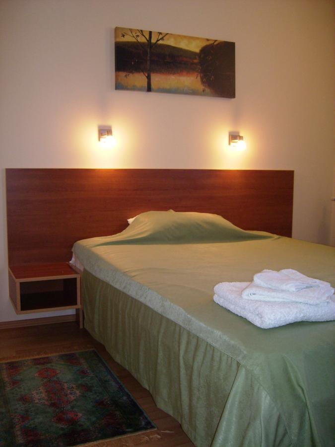 Villa Nevenka Rooms Belgrad Oda fotoğraf