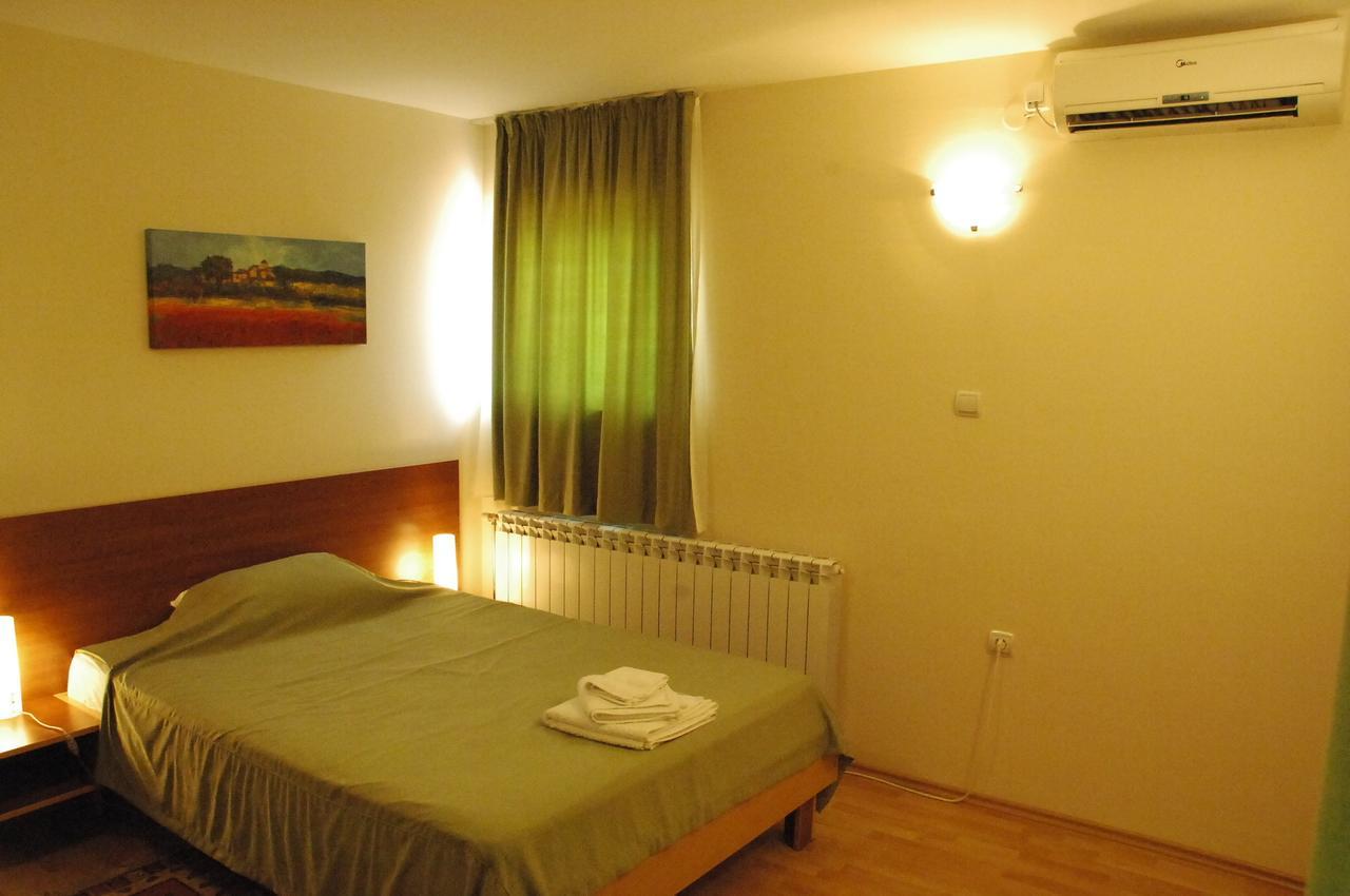 Villa Nevenka Rooms Belgrad Oda fotoğraf